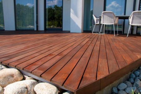 Terrasse en bois pr&egrave;s de Guebwiller, quelle essence choisir ?